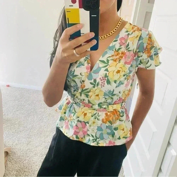 FLORAL Peplum Blouse - Picture 2 of 6